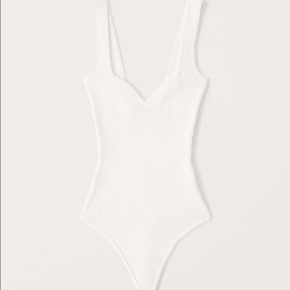 Abercrombie & Fitch Tops - Abercrombie Elevated Knit Sweetheart Bodysuit